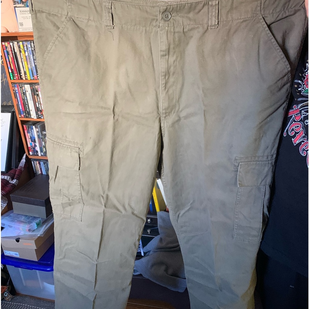 Men’s Khaki Pants